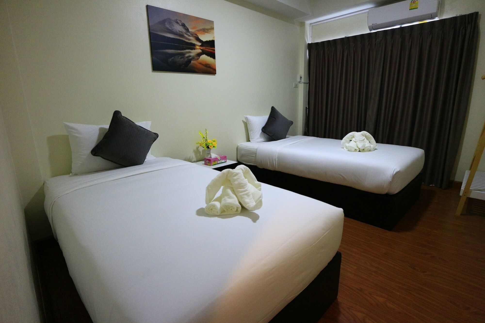 Lis Nimman Hotel Chiang Mai Ngoại thất bức ảnh